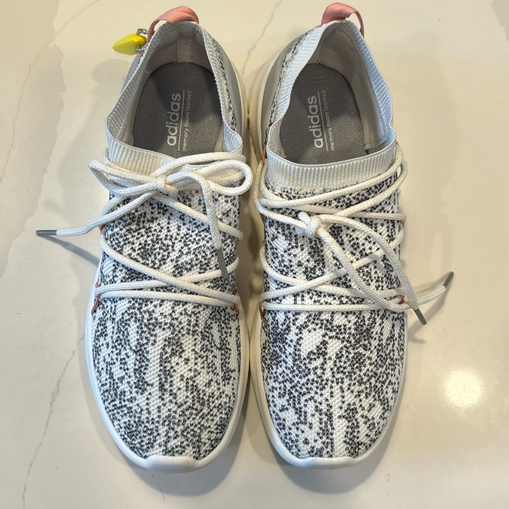 Adidas Cloud Foam Ultimamotion Sneaker Size 10 Women’s